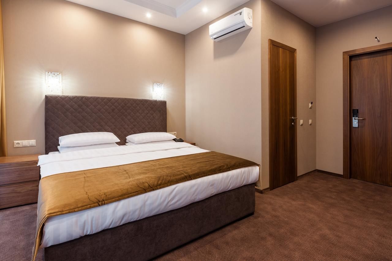 Отель Crystal Hotel Киев