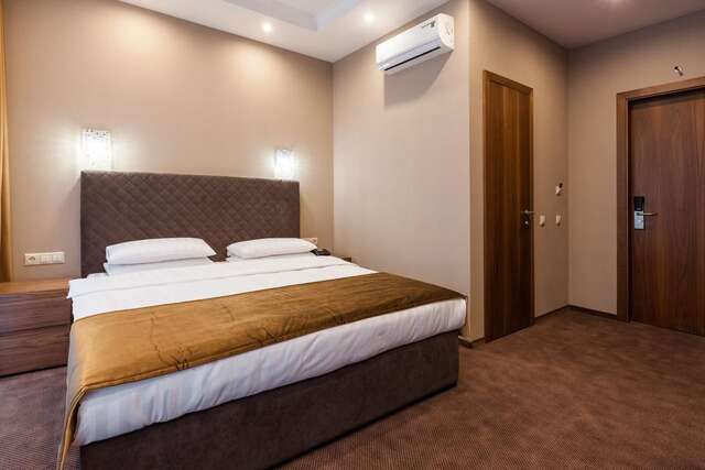 Отель Crystal Hotel Киев-44
